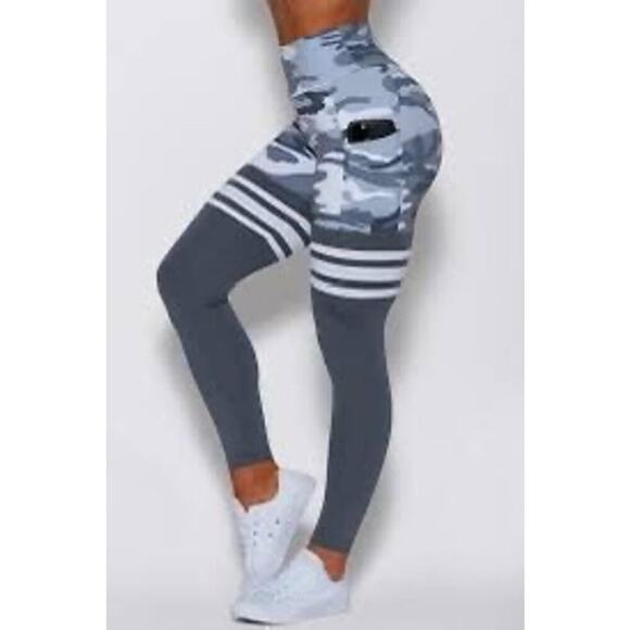 NWOT Bombshell Camo Print Striped Sport Pants Women’s Size Small - Picture 2 of 10